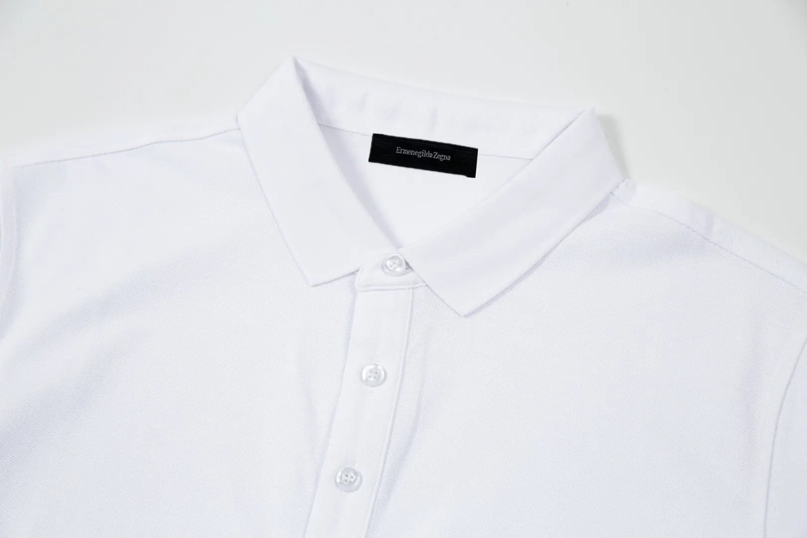 ZENGA Classic LOGO Polo ， Retro Same Style Versatile : White Black Size：M-3XL